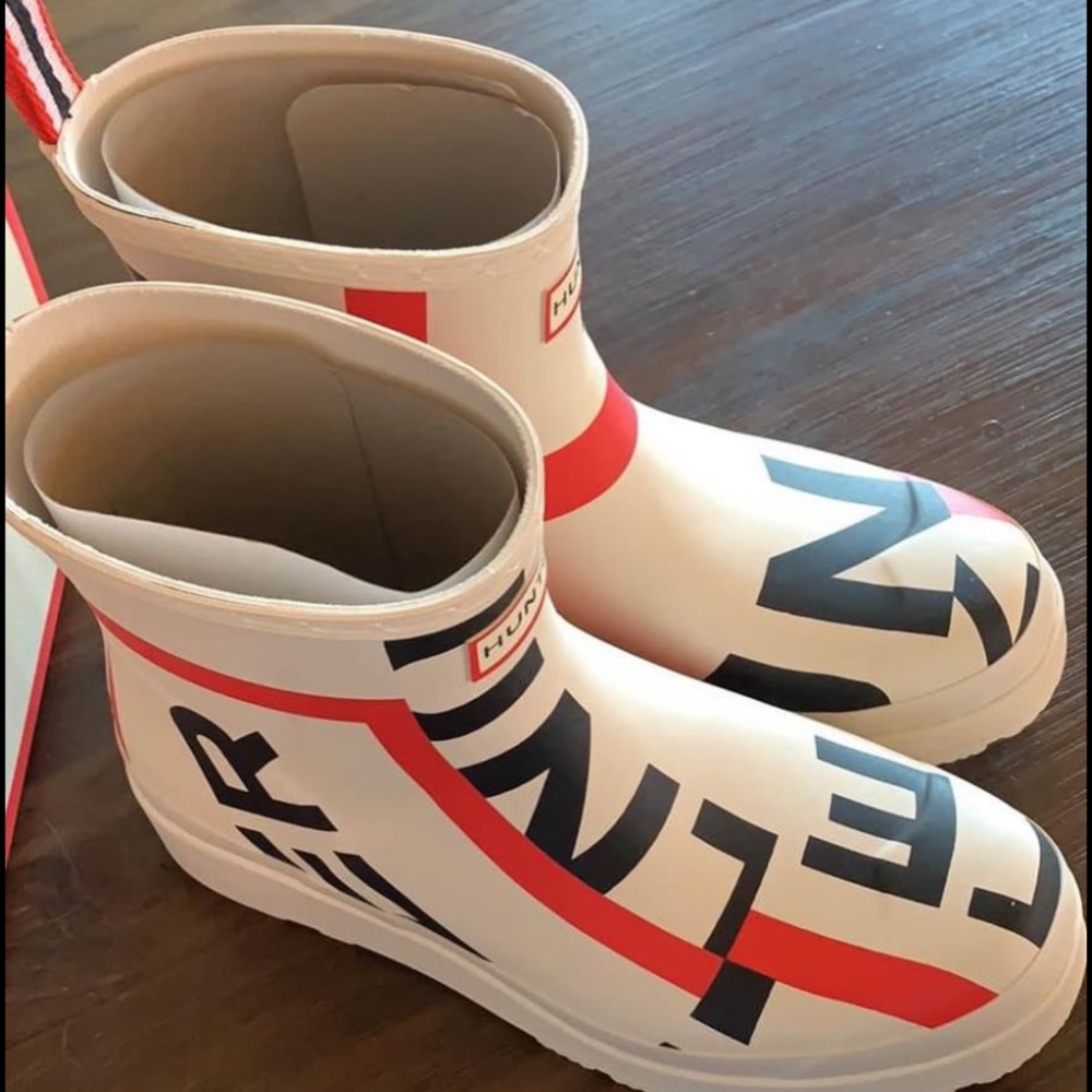 Hunter logo short boots